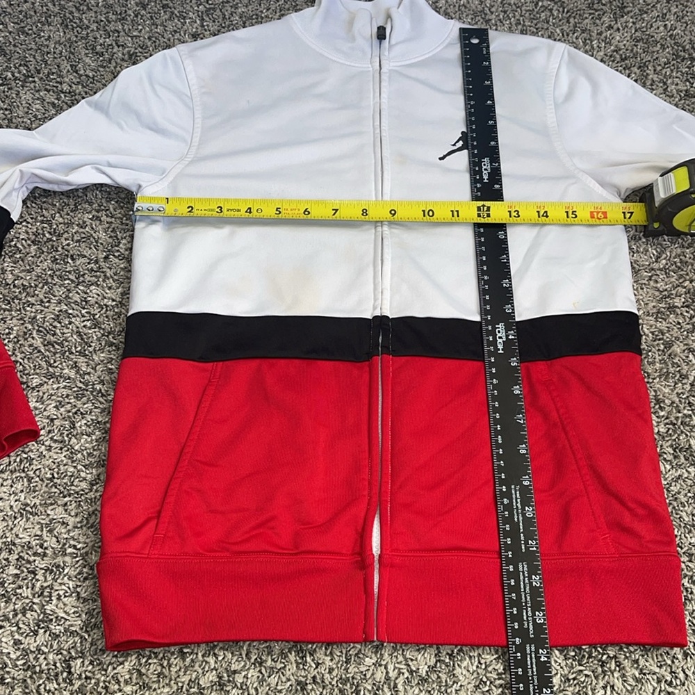 Jordan Kids Jacket size large 12-13 yrs SEE FLAWS